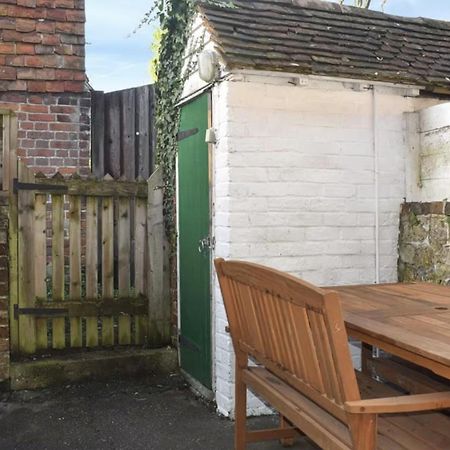 Beautiful Renovated Cottage In Mersham Ashford Kent Экстерьер фото