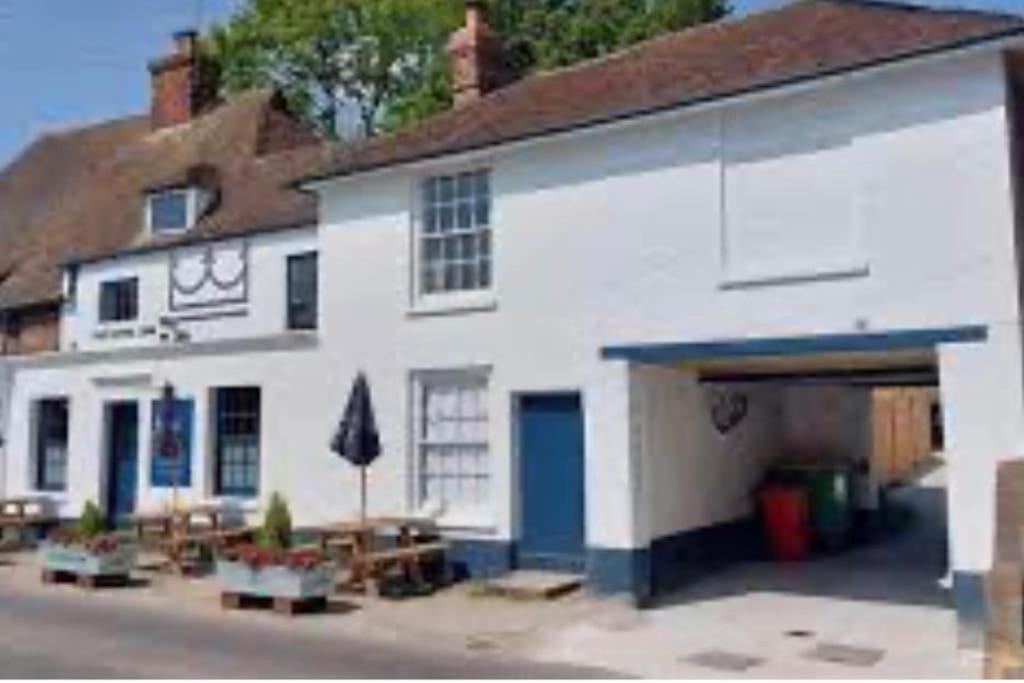 Beautiful Renovated Cottage In Mersham Ashford Kent Экстерьер фото